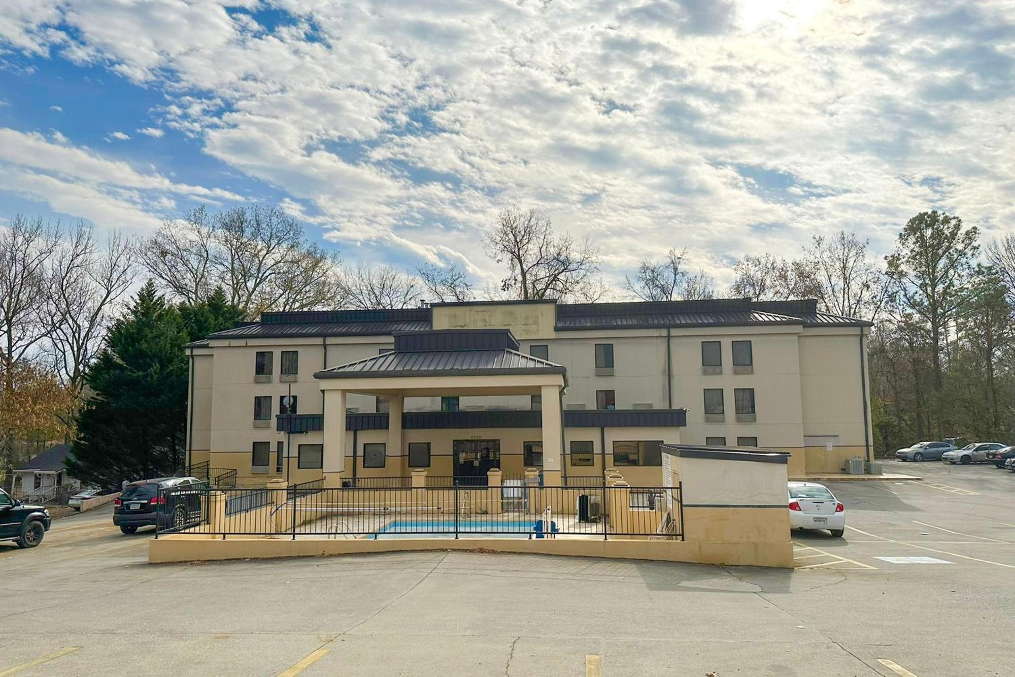 Oyo Hotel Rome West Ga Екстериор снимка