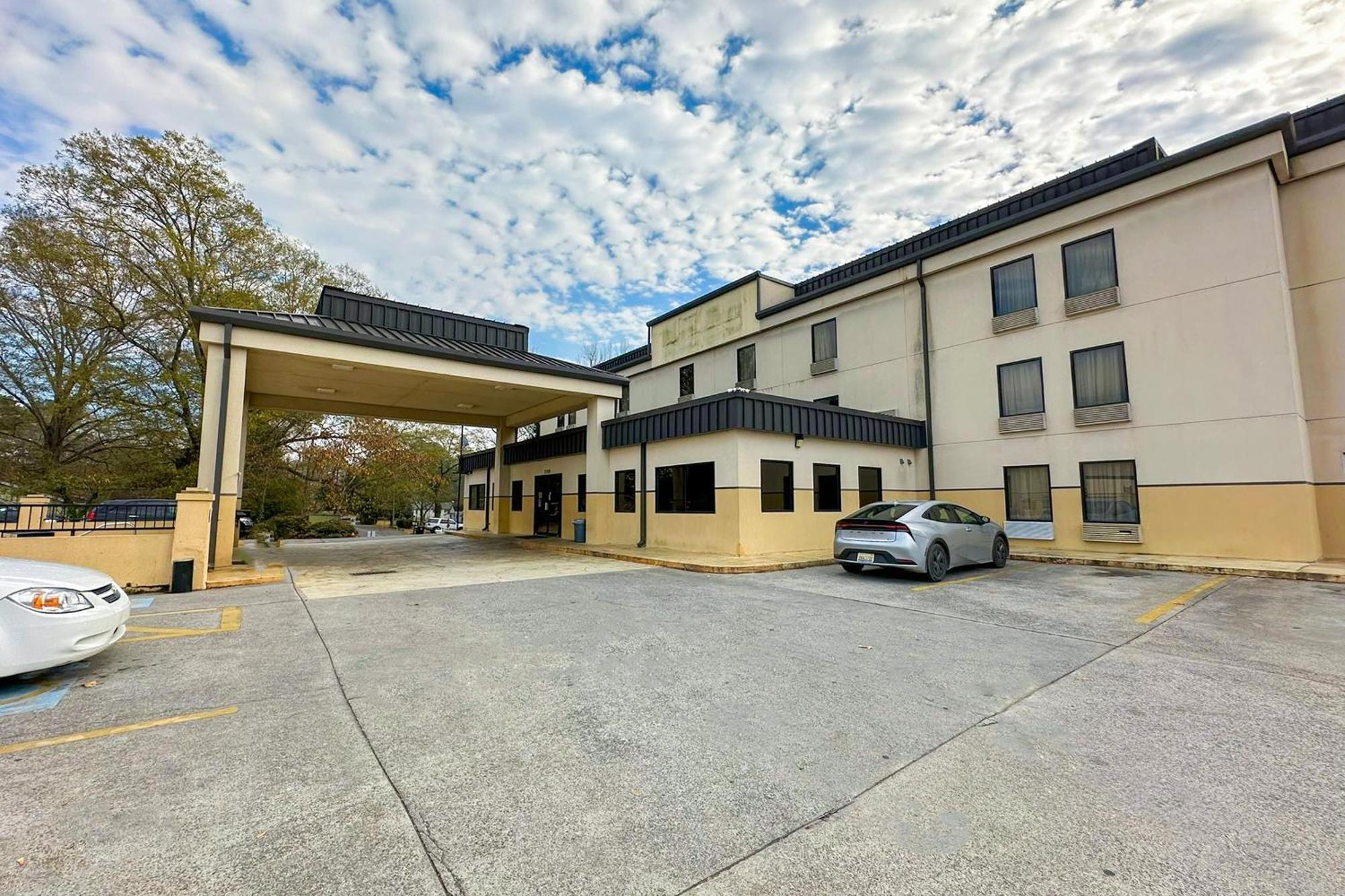 Oyo Hotel Rome West Ga Екстериор снимка