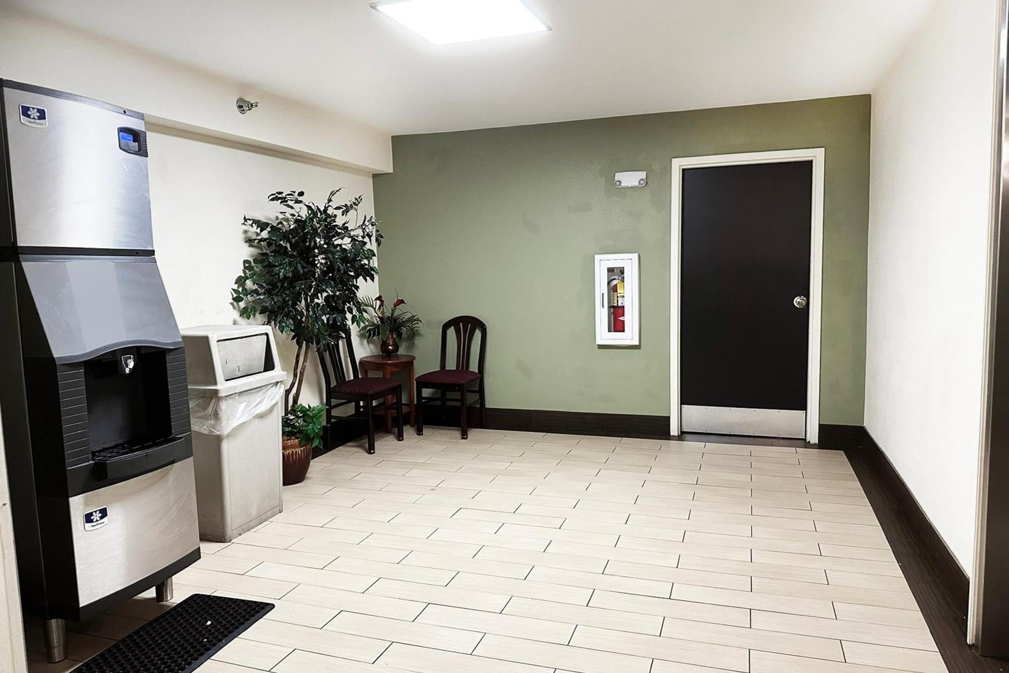 Oyo Hotel Rome West Ga Екстериор снимка