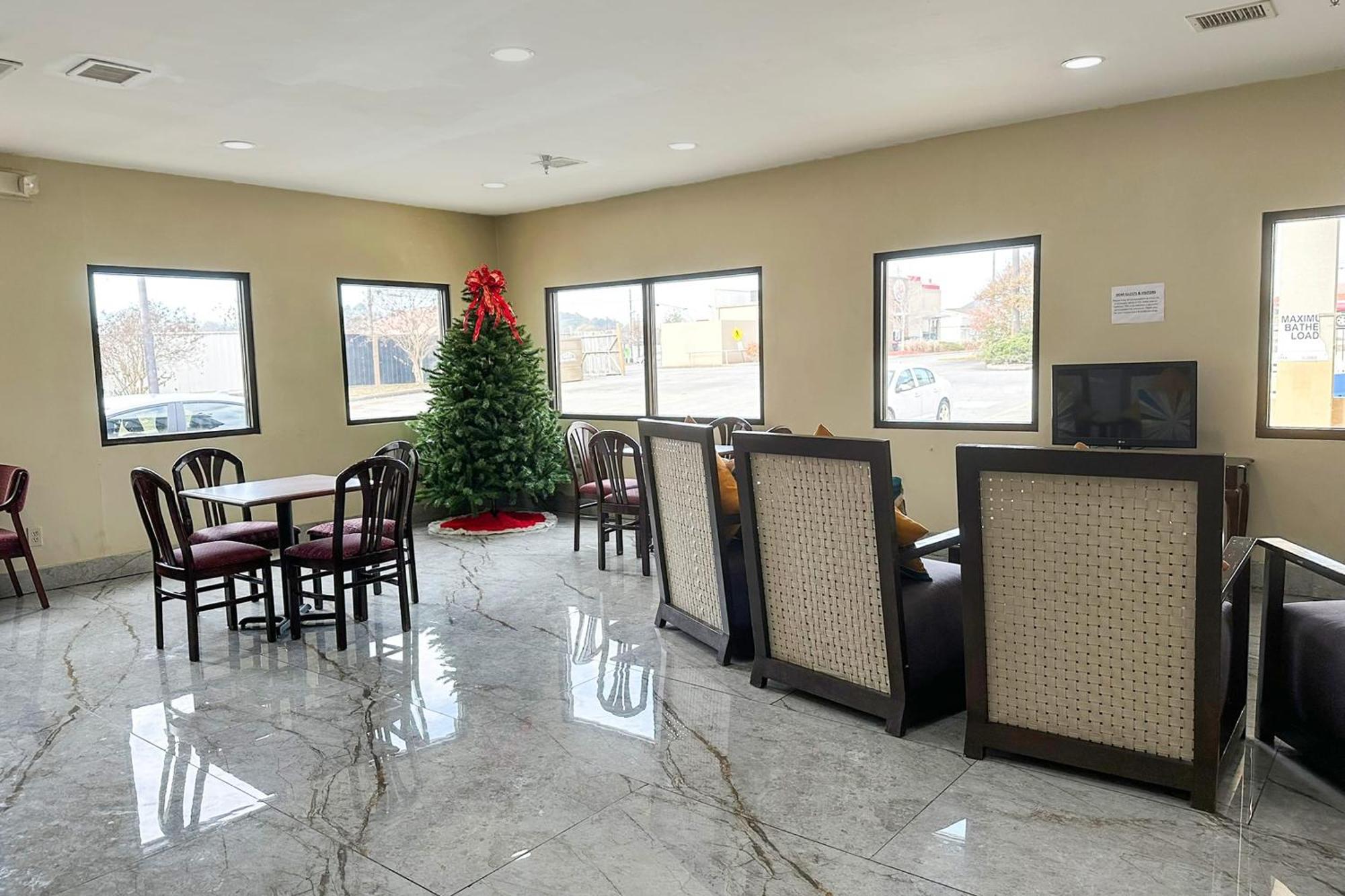 Oyo Hotel Rome West Ga Екстериор снимка